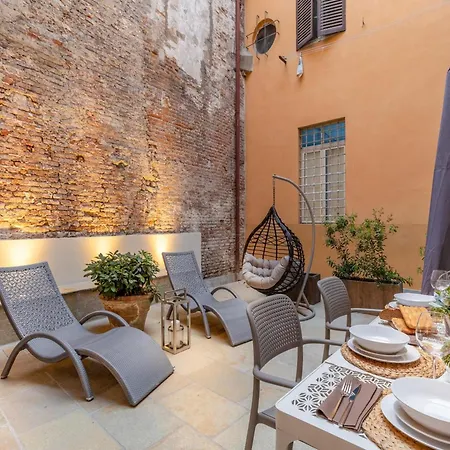 Apartament Contemporary With Private Outdoor *