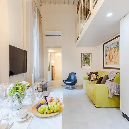 Contemporary With Private Outdoor 아파트 *