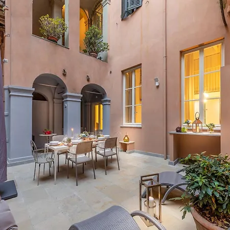 Contemporary With Private Outdoor Apartament Lukka